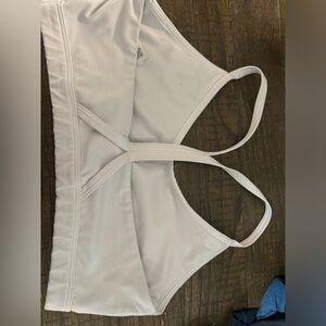 Gymshark women’s white sports bra